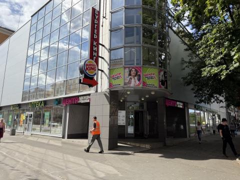 УФАС возбудило дело: в одном из магазинов Петрозаводска незаконно крутили рекламу