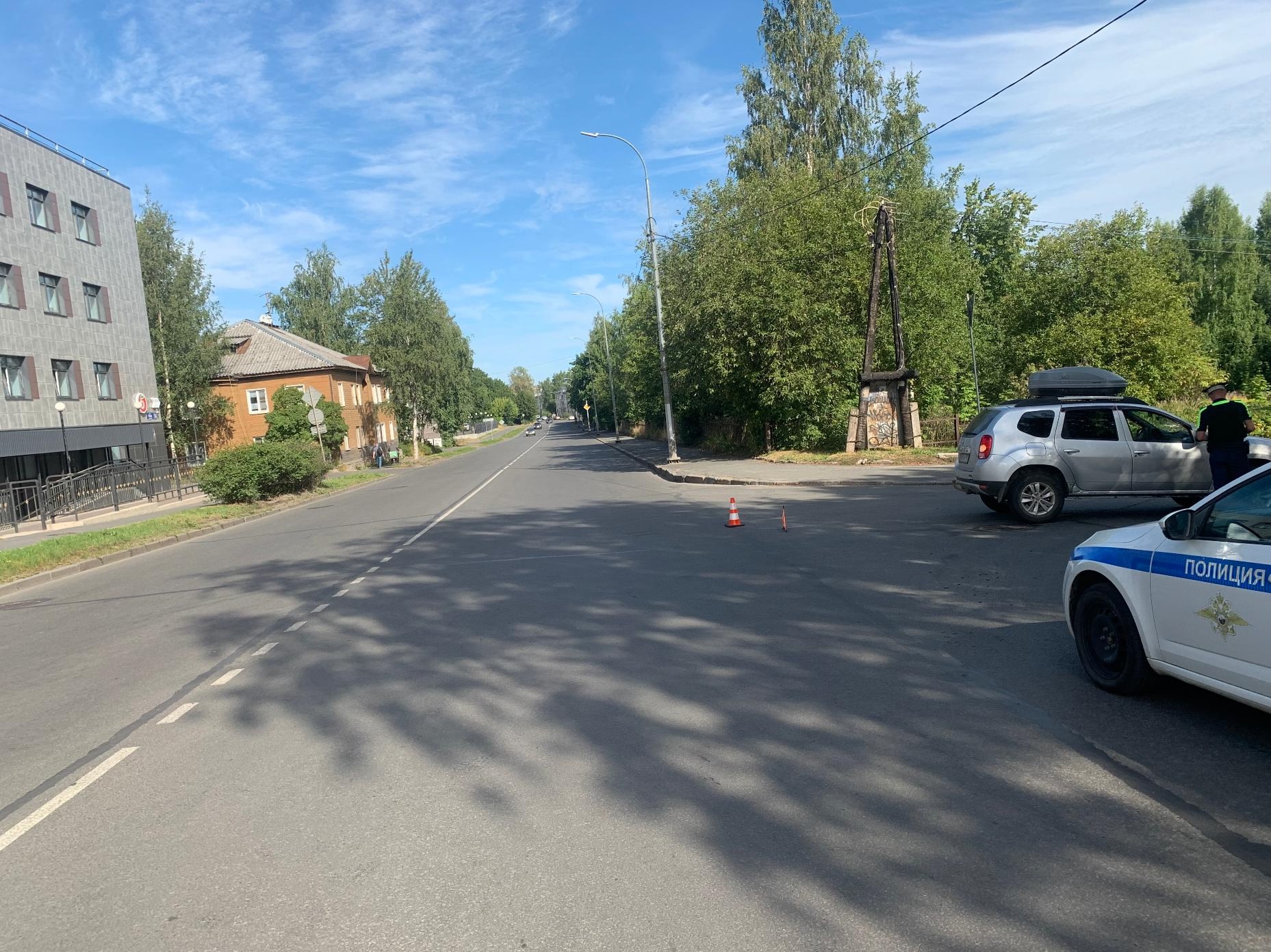 Водитель не уступил дорогу: иномарка сбила пожилого мужчину в расширенном центре Петрозаводска