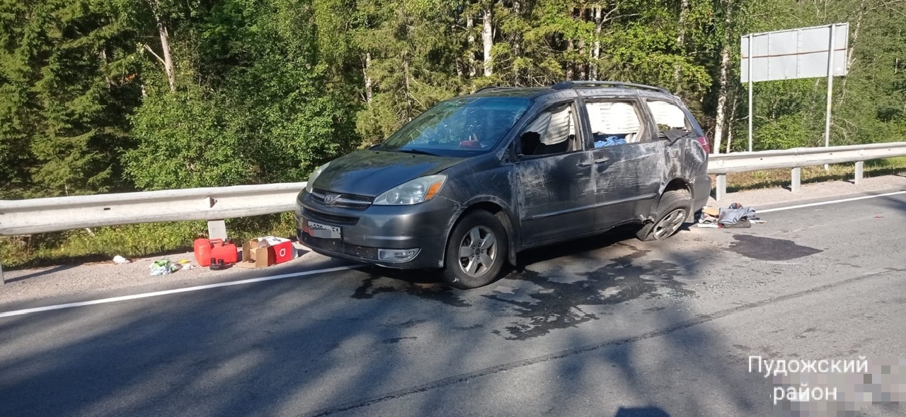 Водитель уснул за рулем и протаранил ограждение на дороге в Карелии
