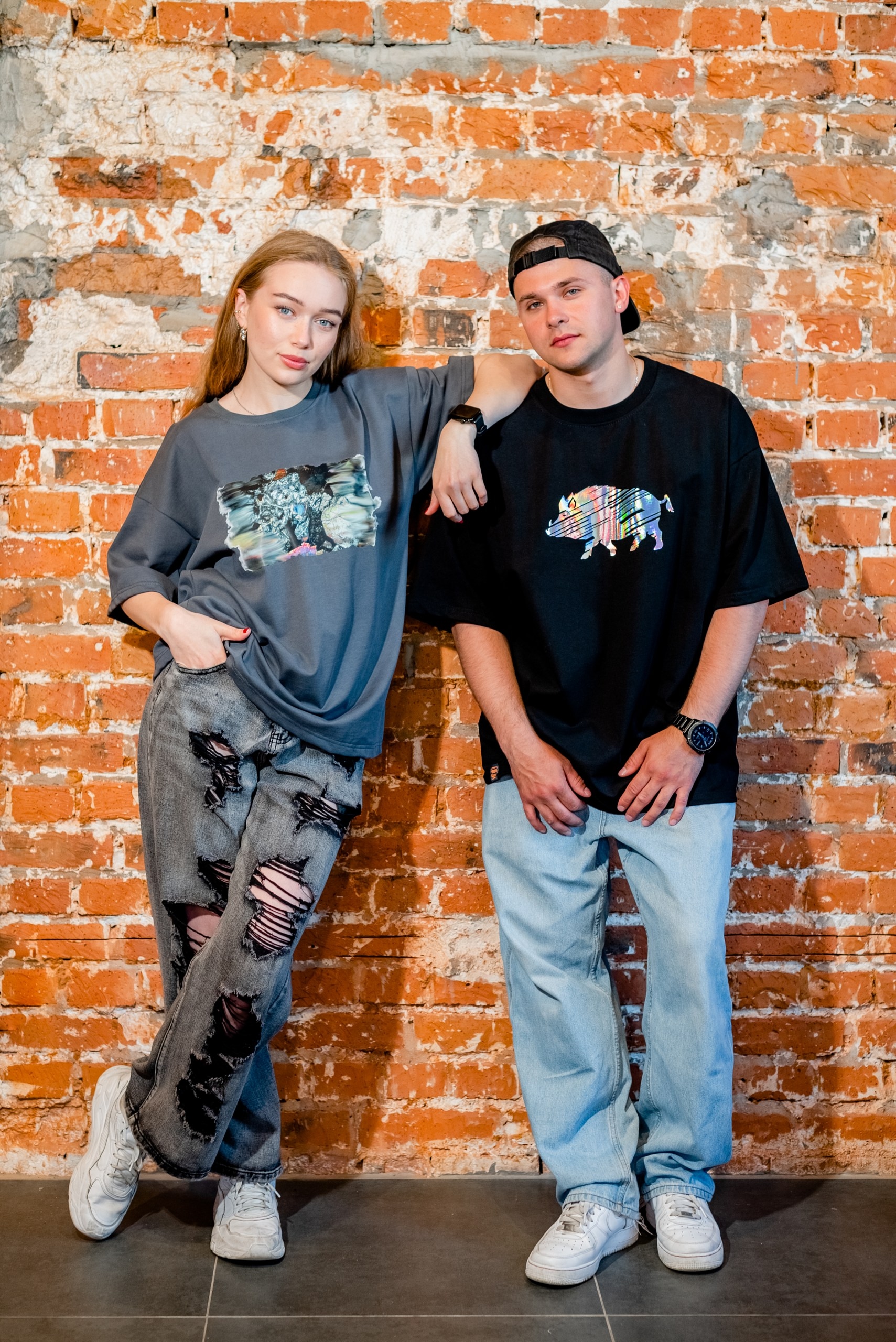 Узнали, откуда на сувенирных футболках Слюдариума кабанчики