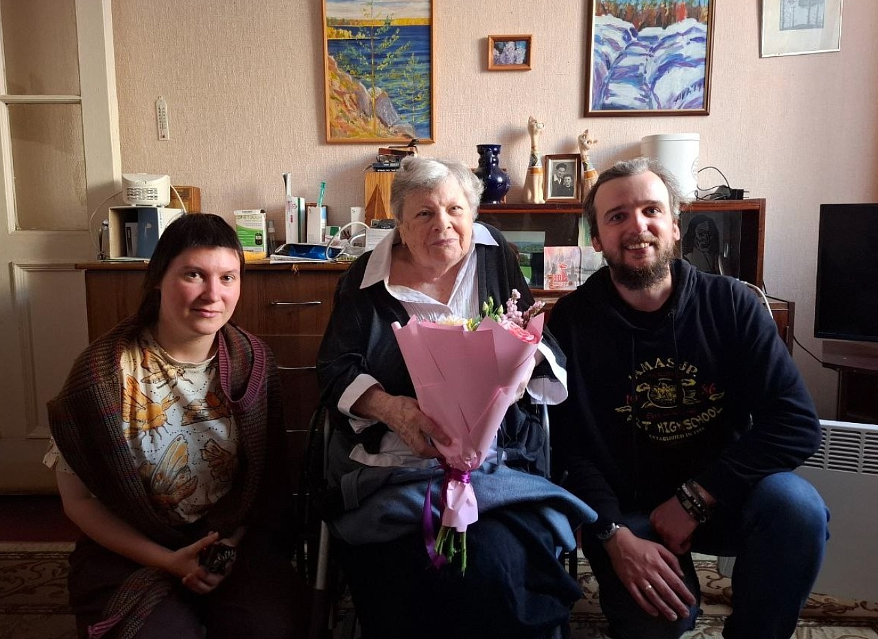 Молодые ученые встретились с известным фольклористом Софьей Лойтер