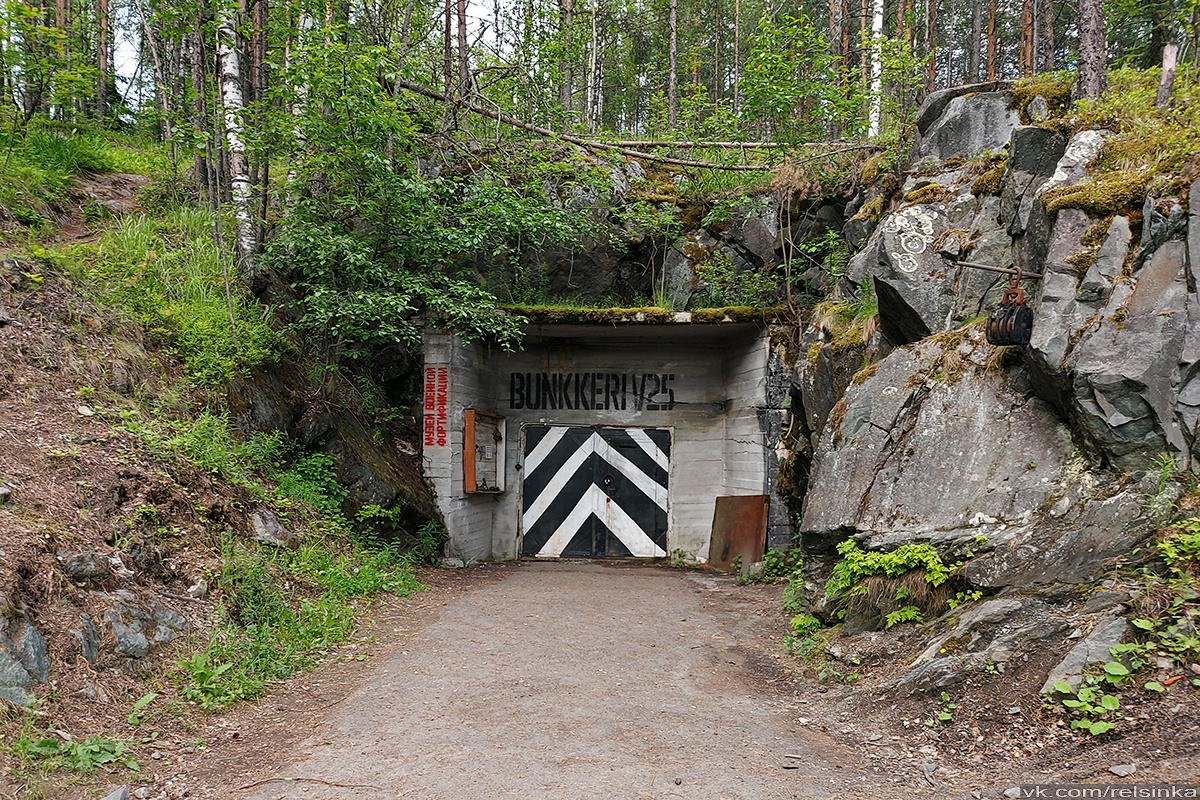 В сети напомнили о крупнейшем бункере в Карелии