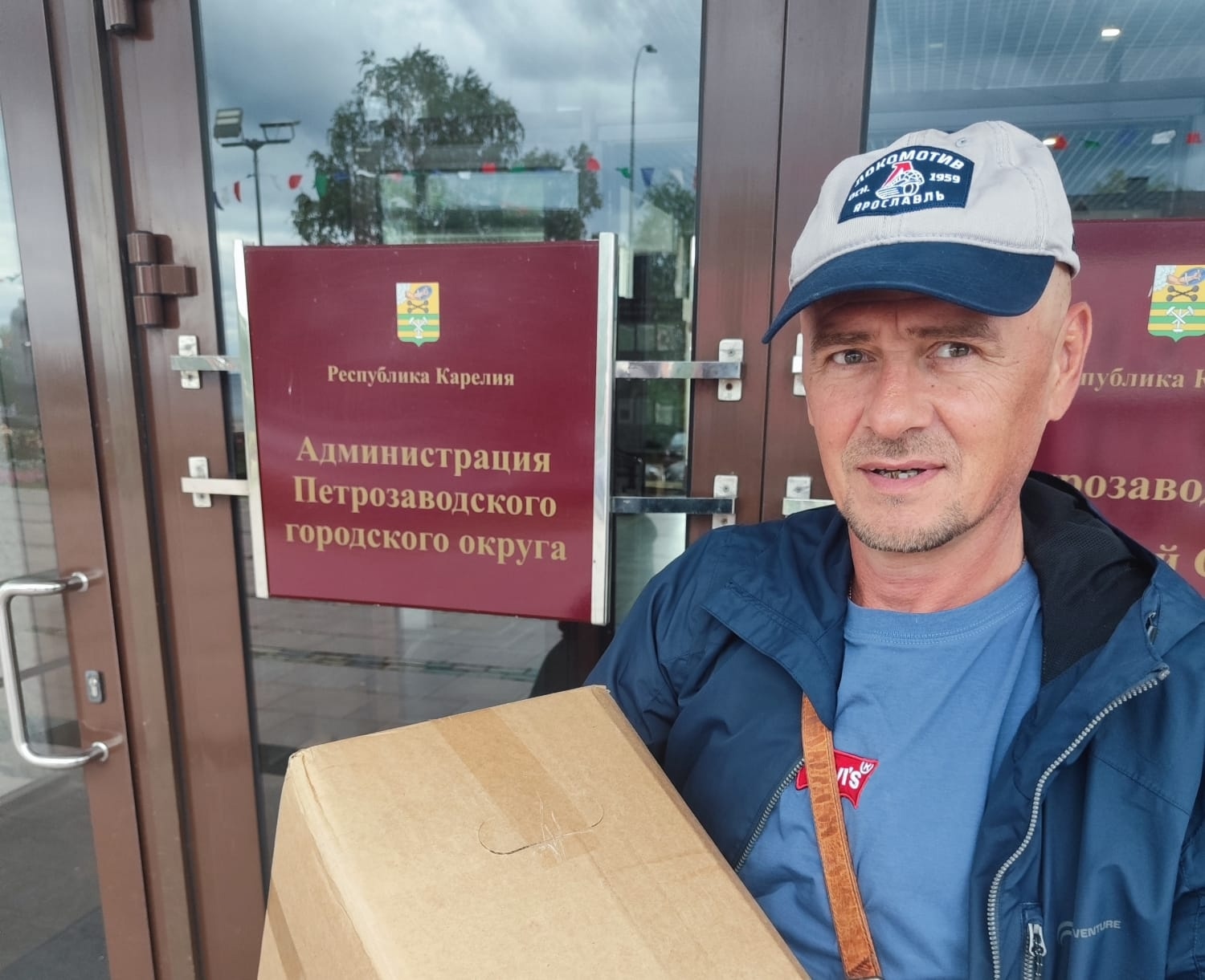 Инна Колыхматова благодарит петрозаводчан за собранную гуманитарную помощь