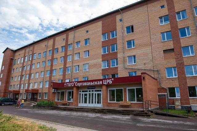 «Этот день — один из самых грустных в моей жизни»: главврач Сортавальской ЦРБ Александр Романов прощается с больницей