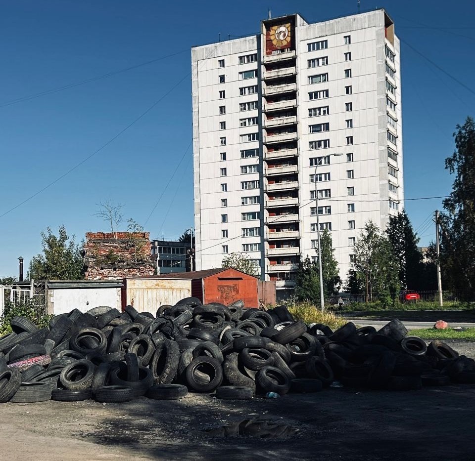 Жители Кукковки задыхаются от ароматов несанкционированной свалки