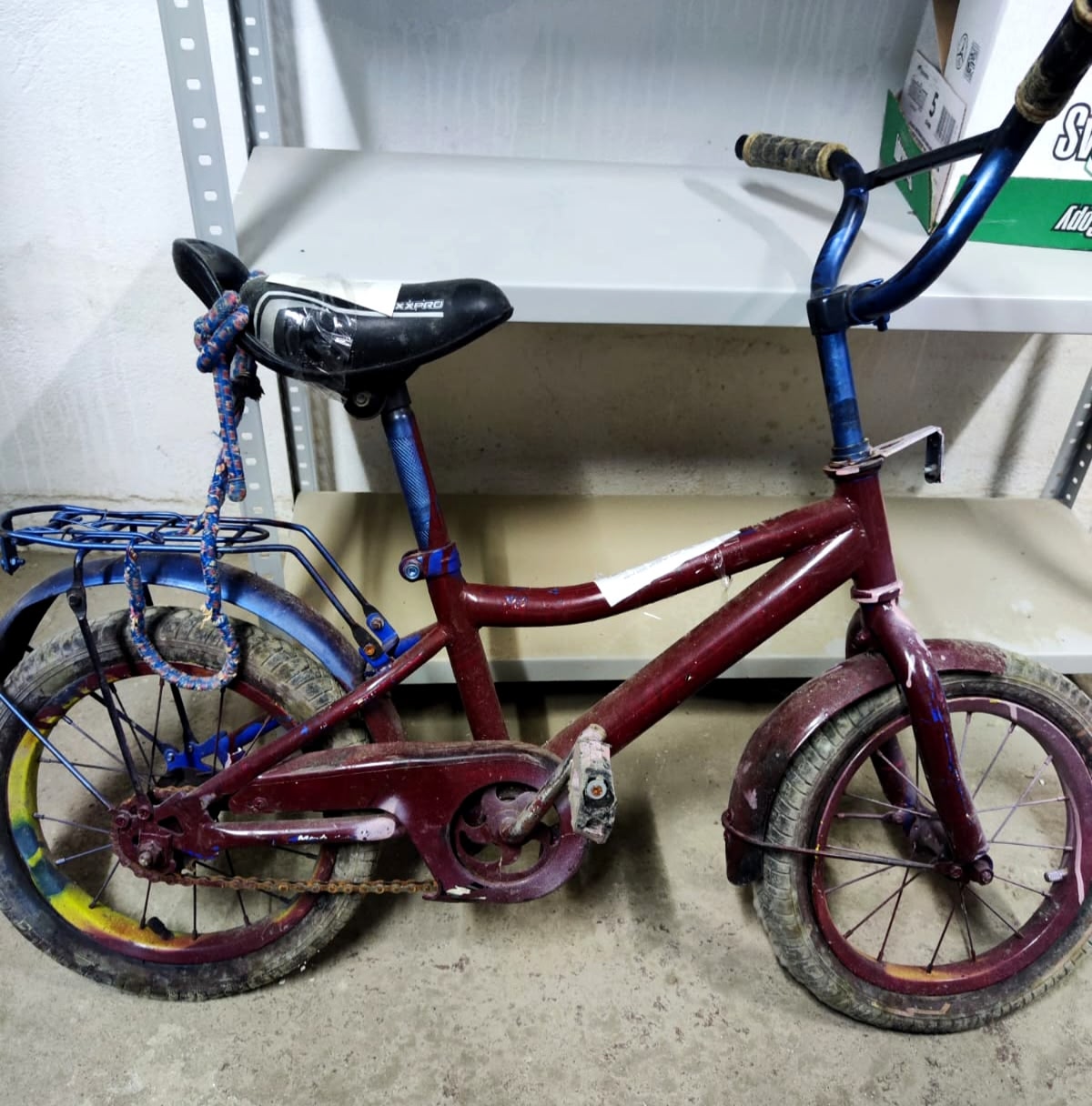 Полиция Кондопоги ищет владельцев велосипеда и спортивной сумки с игрушками