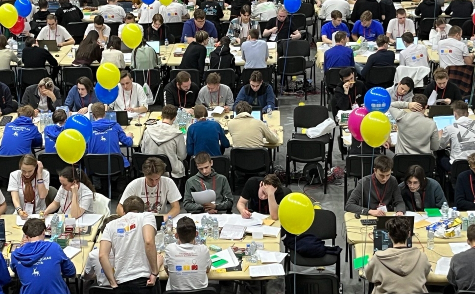 Студенты ПетрГУ участвуют в мировом финале чемпионата по программированию в Баку