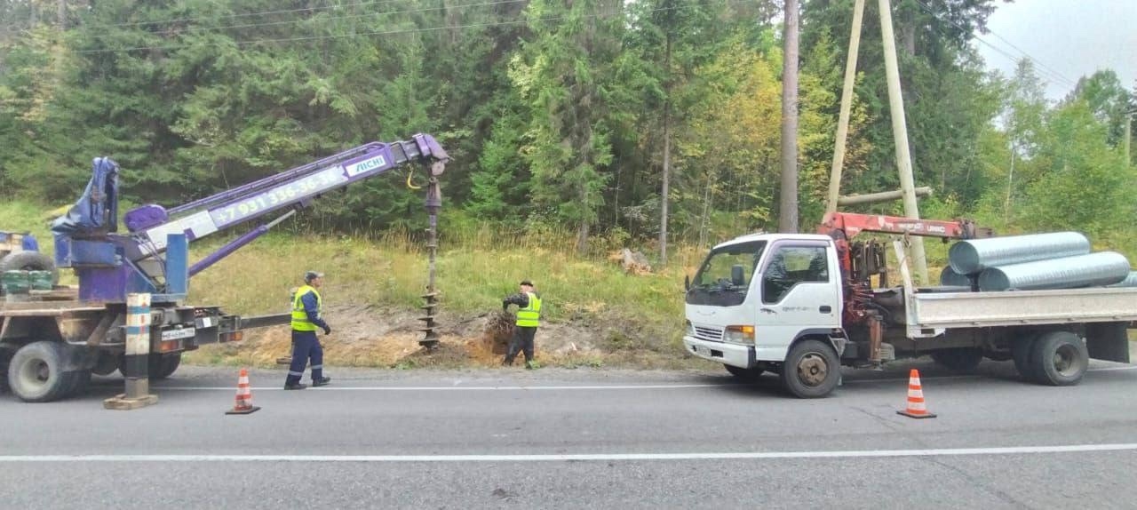 В Лахденпохском районе устанавливают 41 опору уличного освещения