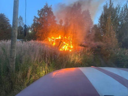 Пожарные оперативно ликвидировали пожар в Кеми