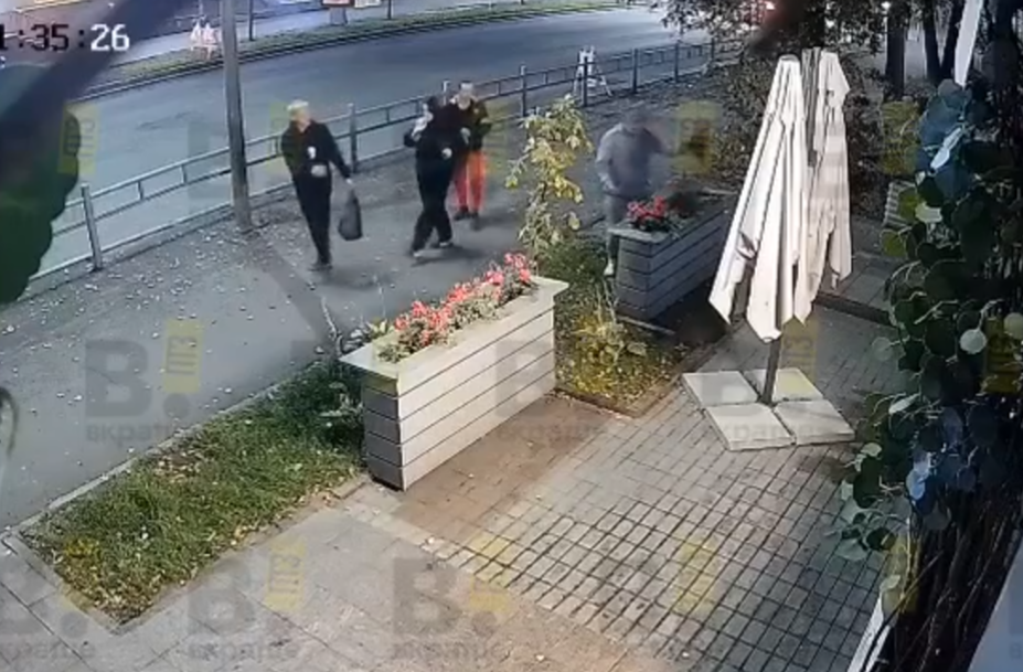 Цветочная клумба в центре Петрозаводска стала жертвой вандализма