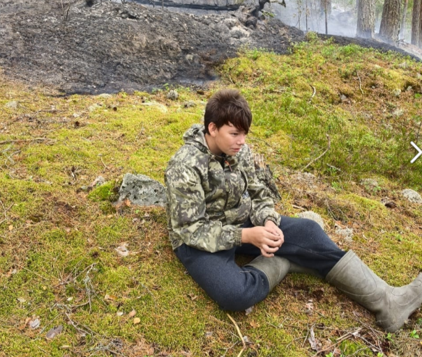 Восьмиклассник с отцом тушил пожар на острове в Ладожских шхерах