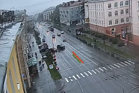 Два автомобиля столкнулись в центре Петрозаводска