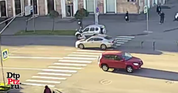 В центре Петрозаводска жёстко сбили мужчину на пешеходном переходе