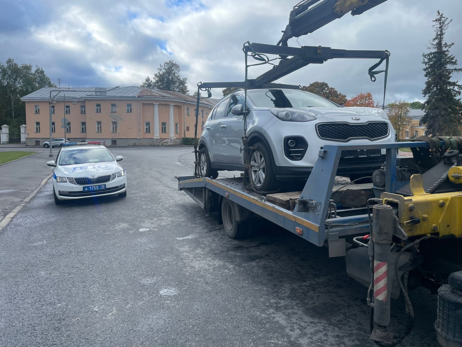 Полтора десятка машин отправились на штрафстоянку из-за безответственных водителей в Петрозаводске