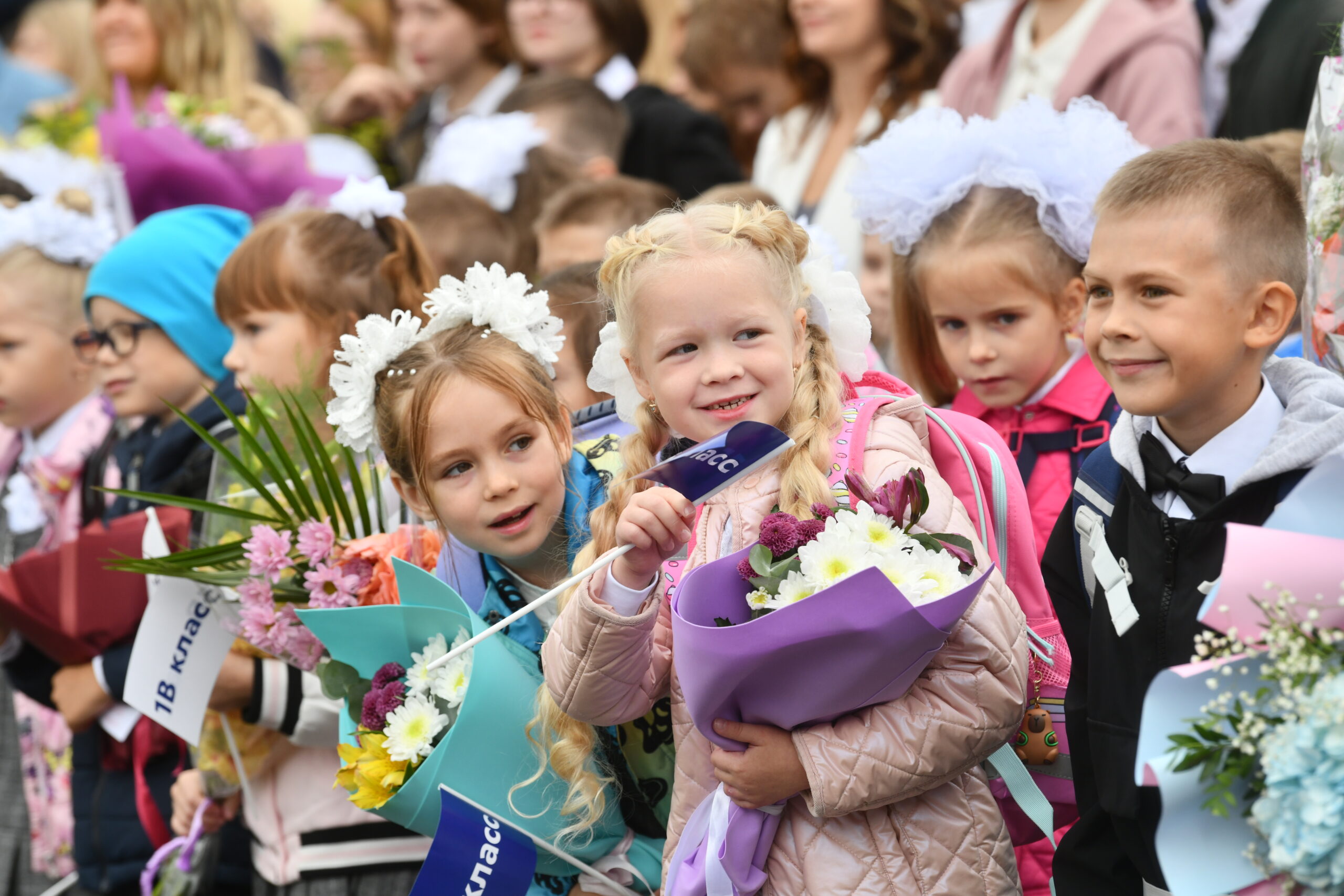 Артур Парфенчиков открыл школу № 3 Петрозаводска после капитального ремонта