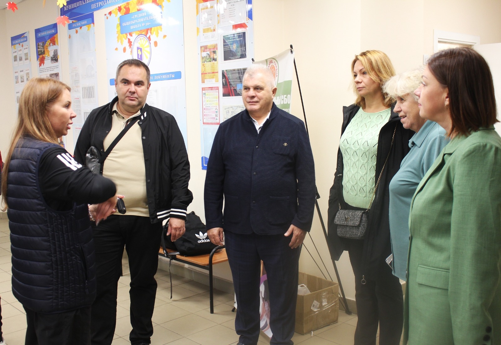 Депутаты Петросовета высоко оценили организацию питания в школе №20 на Перевалке