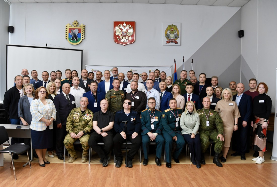 Артур Парфенчиков открыл День наставника программы «Герои Карелии»