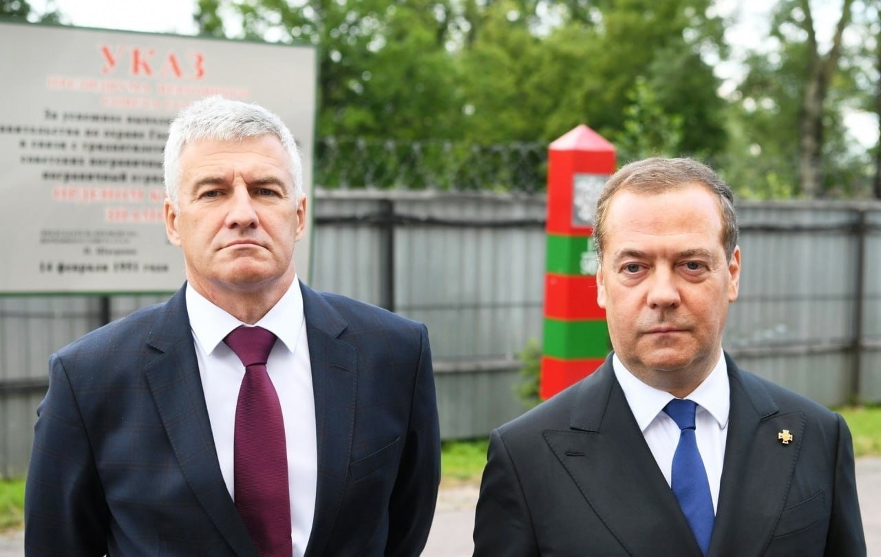 Медведев: противостояние с Россией может привести к краху финской государственности