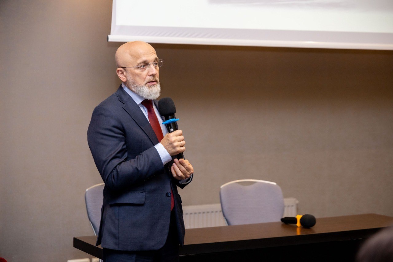 Элиссан Шандалович рассказал, чем уникален Мединститут ПетрГУ