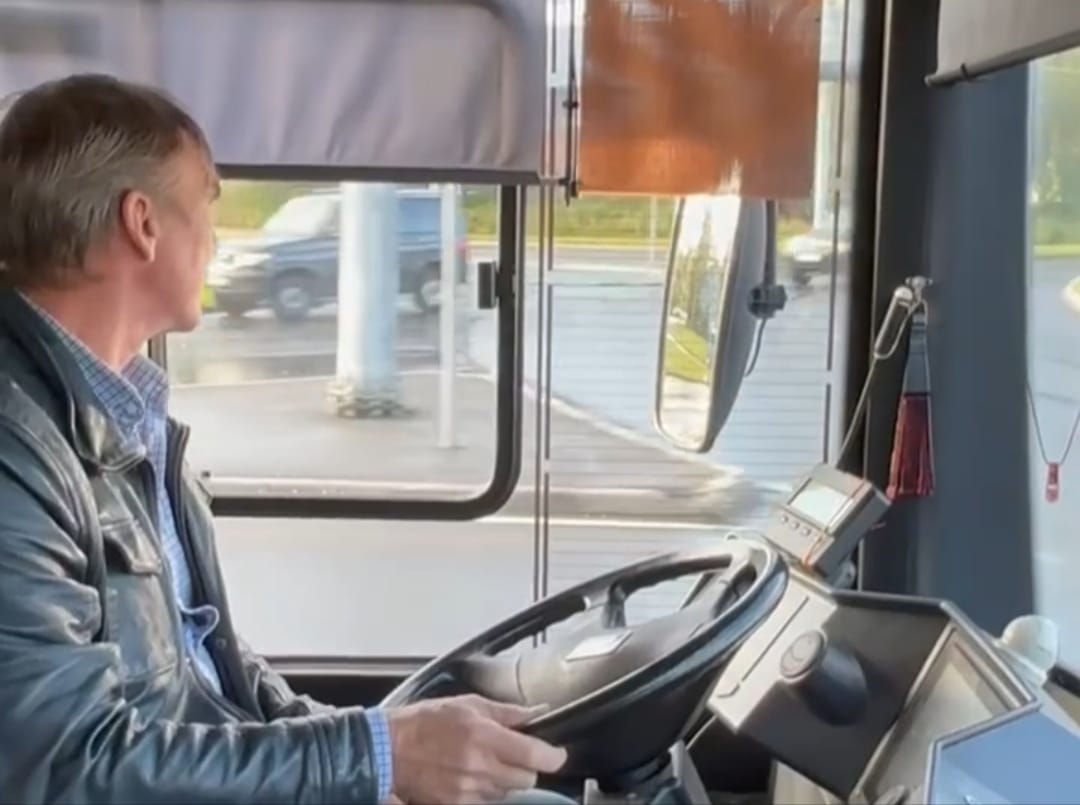 В Петрозаводске провели тестовое испытание контактной троллейбусной сети на участке Первомайский-Шотмана