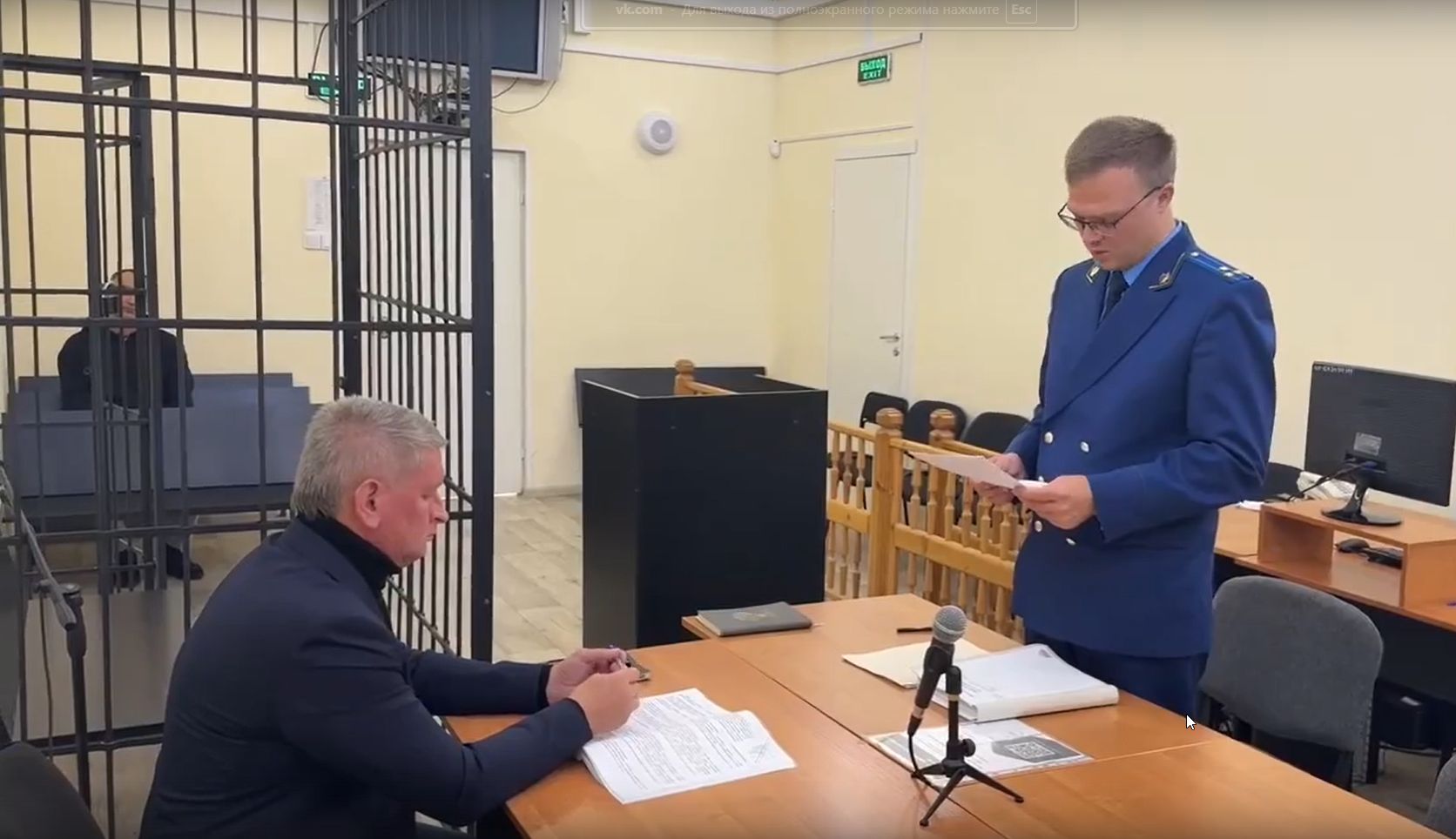 Отравивший шавермой около сотни человек в Сегеже хозяин ларька выслушал приговор