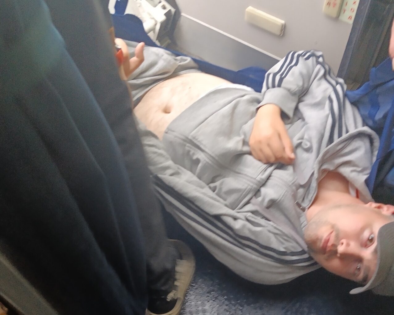 «Моральный шагопад»: мать сына-колясочника рассказала об унижении инвалидов в аэропорту Петрозаводска