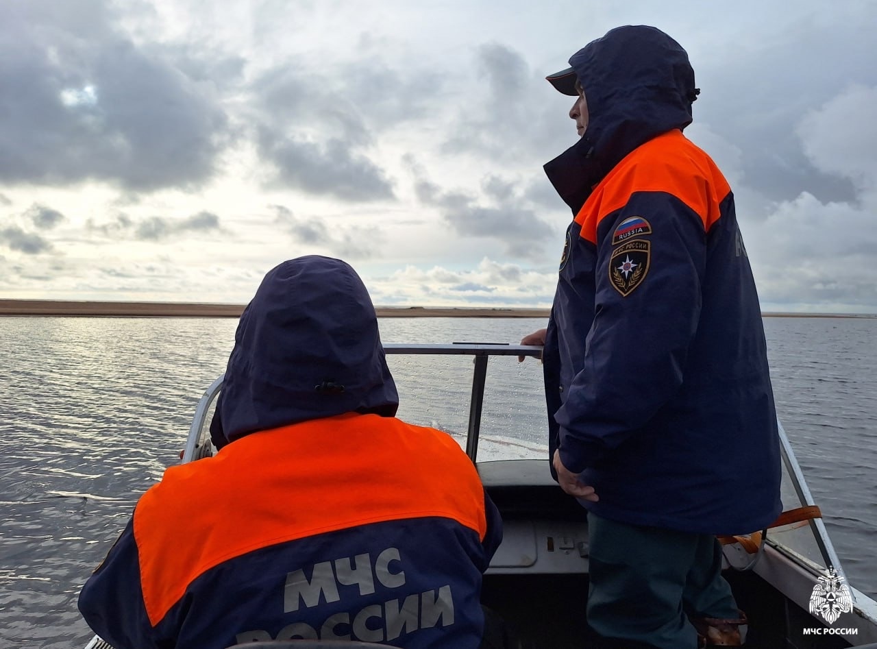 Специалисты МЧС обследовали два водоема Карелии