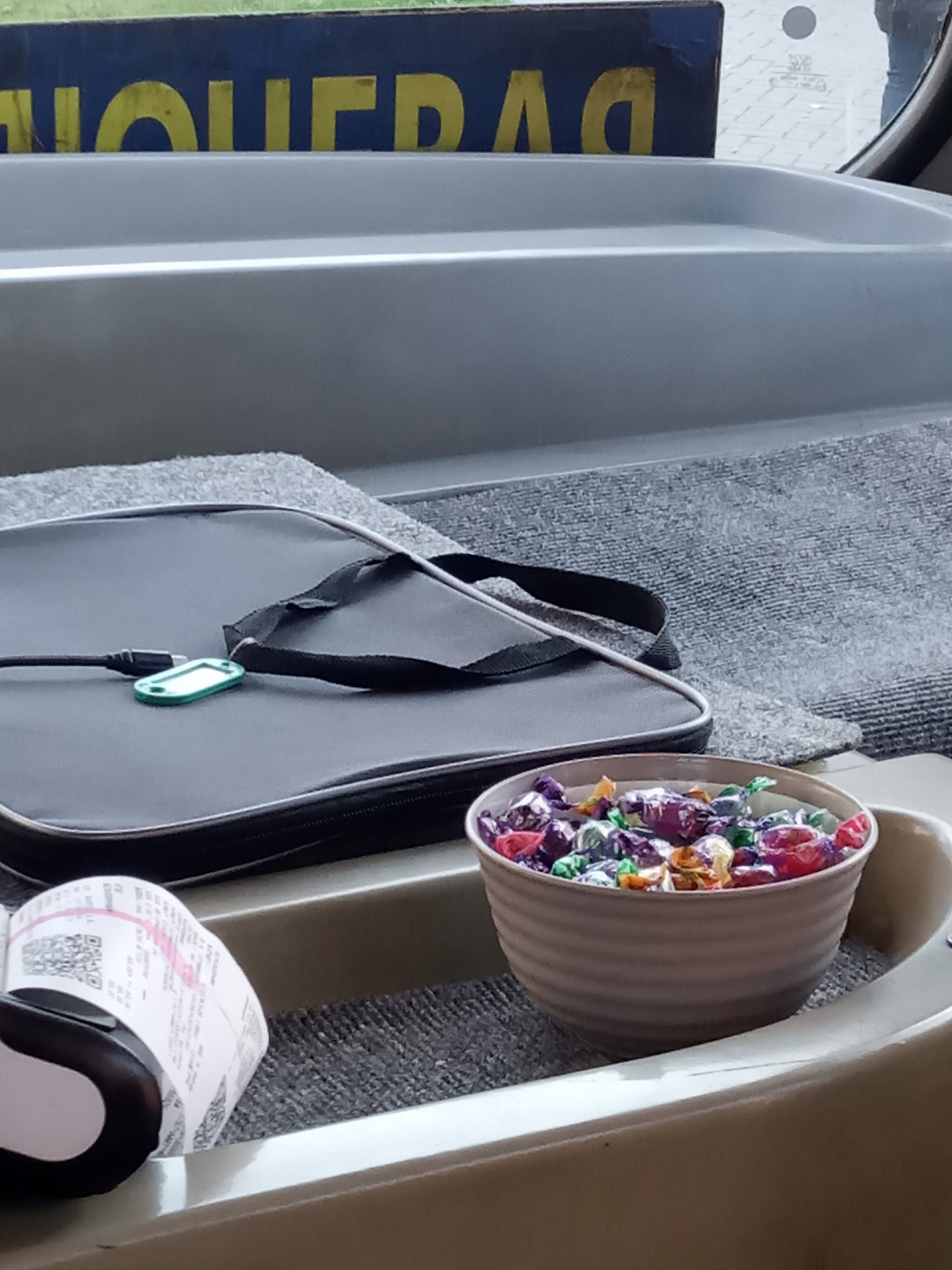 Добрый маршрутчик подсластил жизнь пассажиров в Петрозаводске