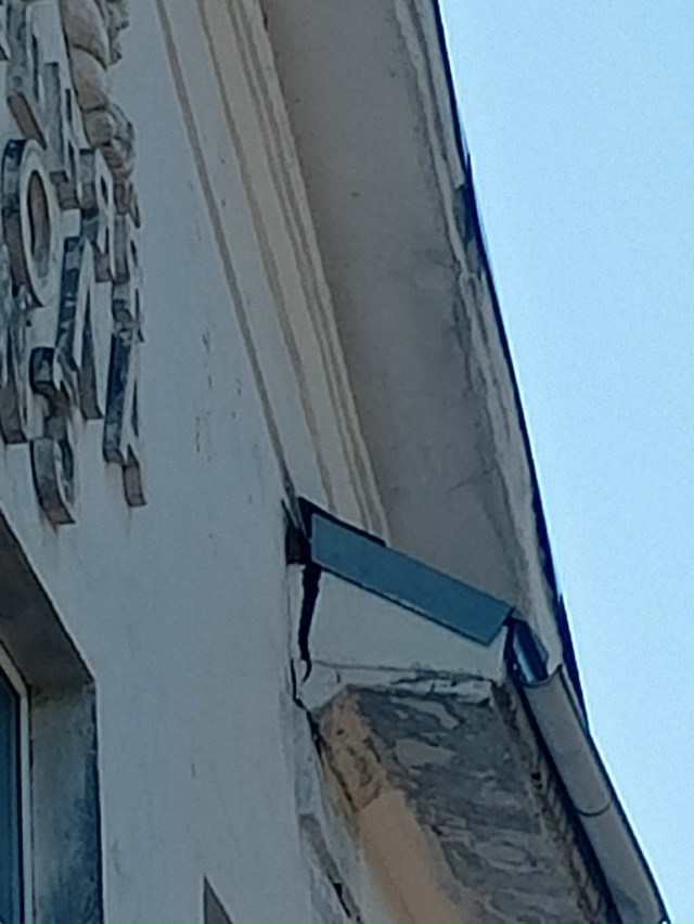 Старое здание школы грозит обрушением на головы школьников в Сортавале