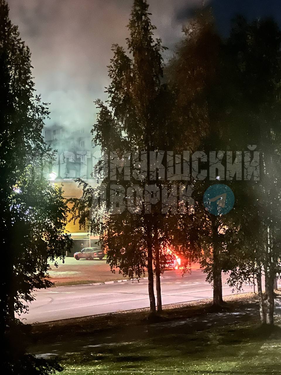 Автомобиль вспыхнул после дрифтинга в Костомукше