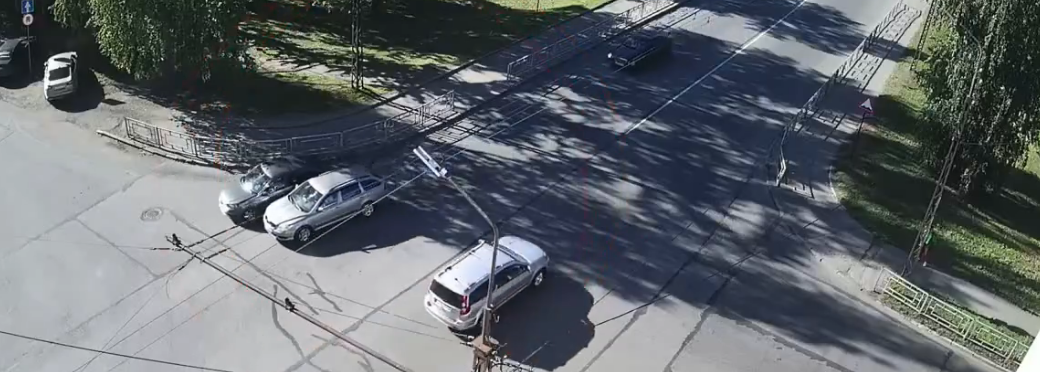 Легковушки потерлись боками в расширенном центре Петрозаводска