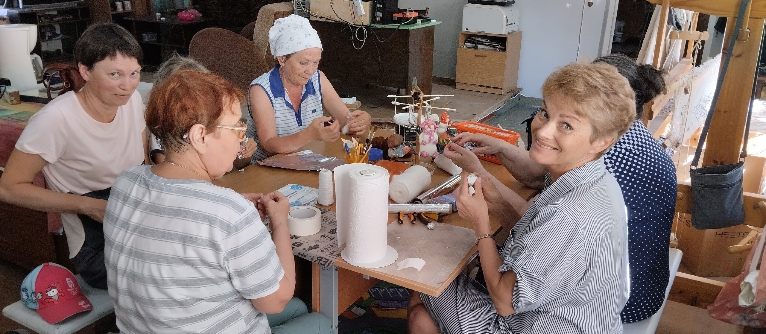 Многодетный отец из Пряжи бесплатно учит молодежь полезному ремеслу