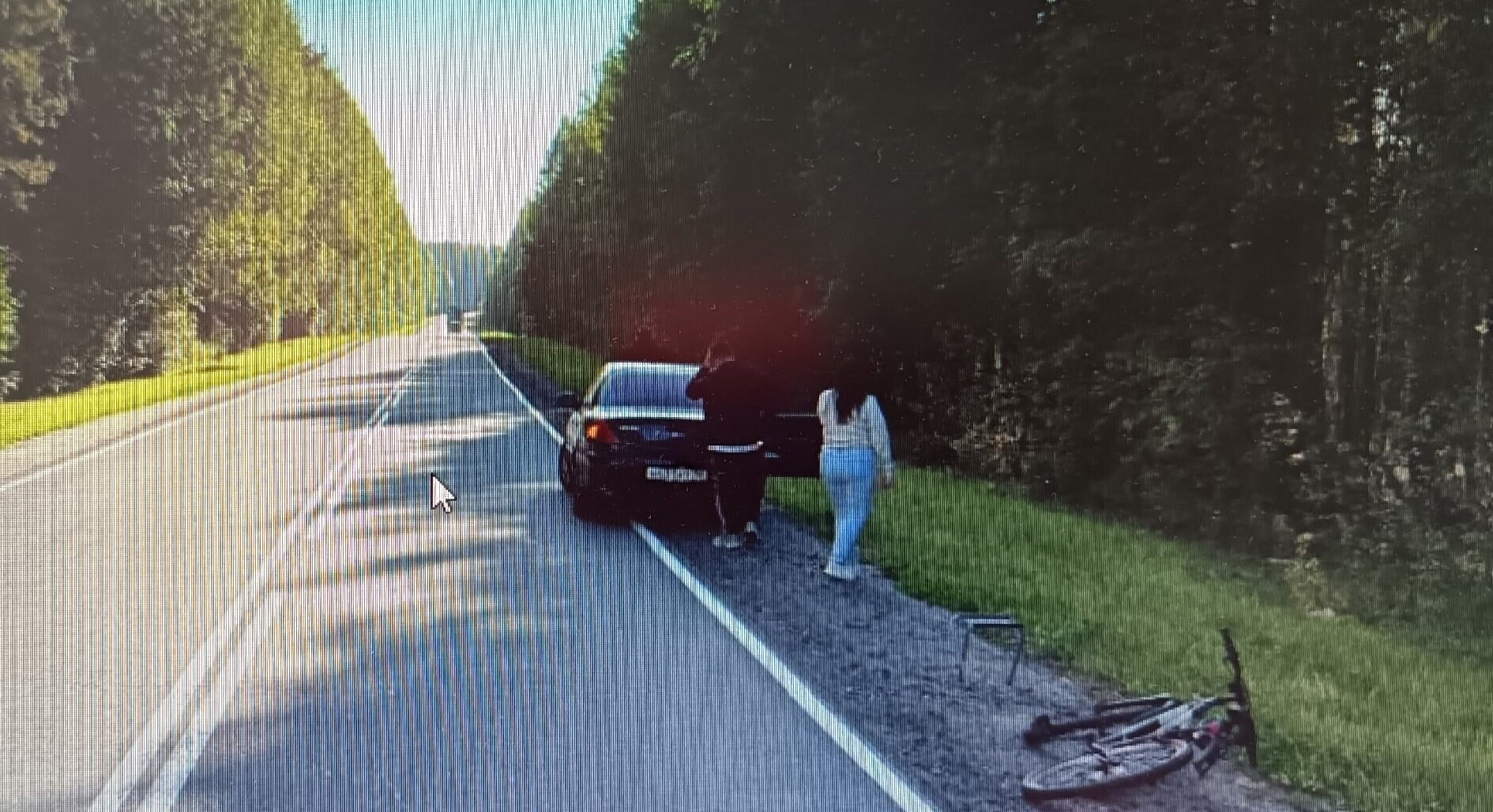 Ослепленный солнцем водитель иномарки сбил велосипедиста на севере Карелии