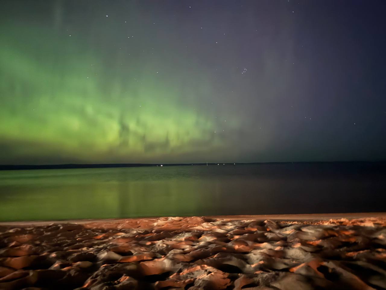 Северное сияние снова украсило небо над Петрозаводском