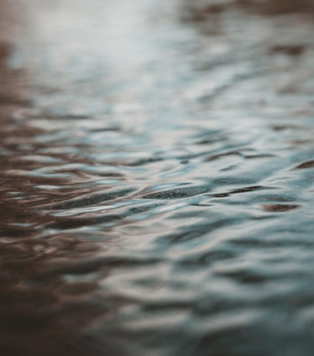 Мощные ливни затопили город рядом с Карелией