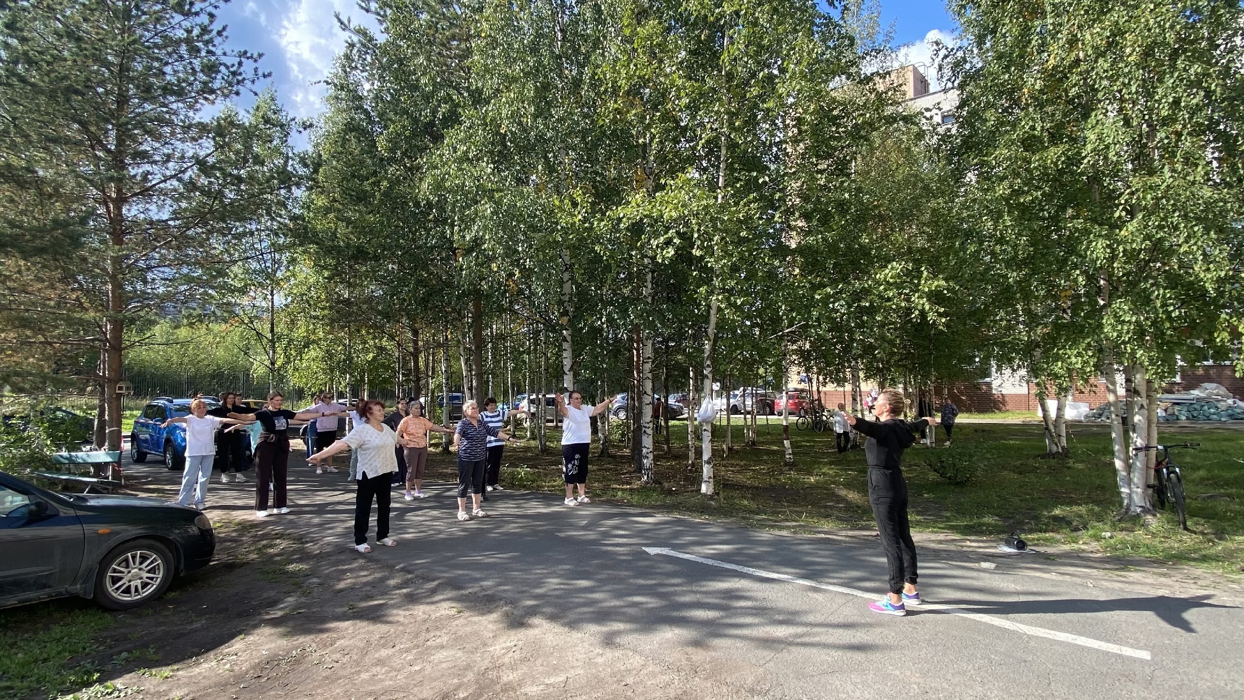 Зарядка по утрам: жители Петрозаводска вместе с врачами укрепляют здоровье