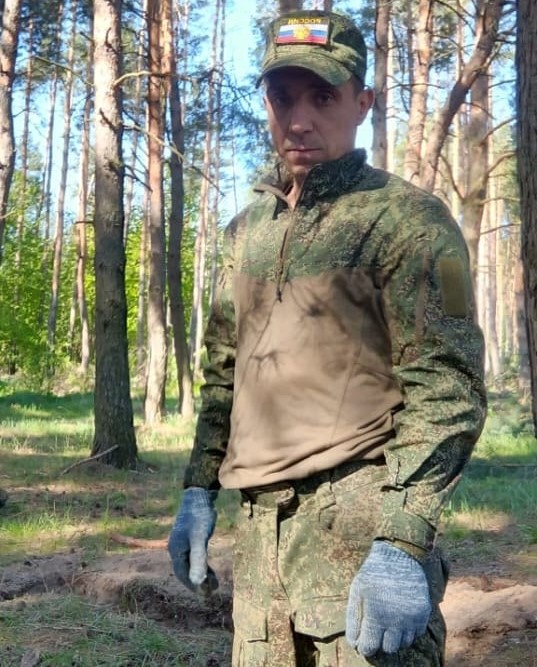 Жители Питкяранты прощаются с погибшим героем Жители Питкяранты прощаются с погибшим героем