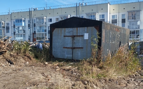 Бесхозный гараж снесут на одной из улиц в Петрозаводске