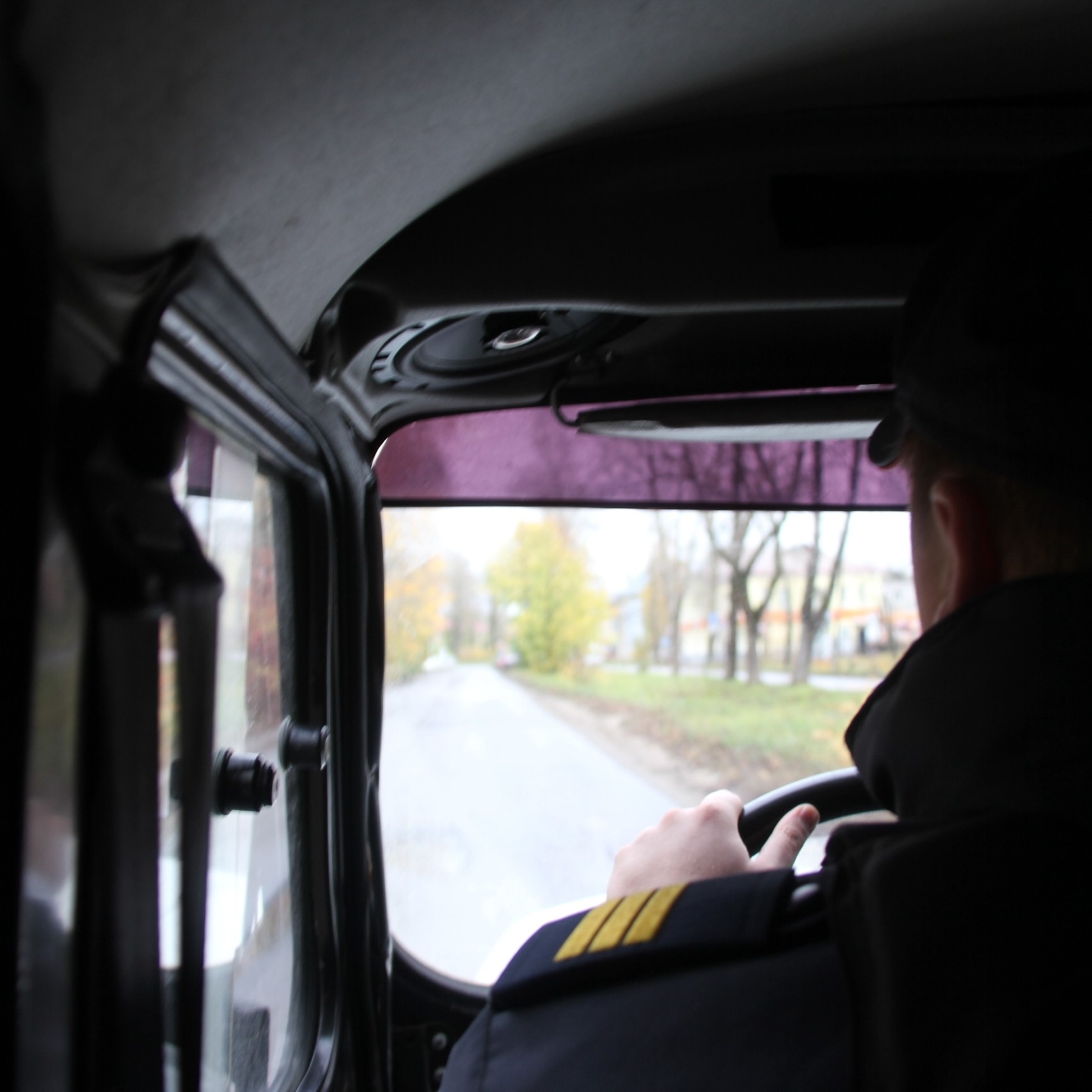 Житель Петрозаводска дважды ушел с добычей из магазина техники на Кукковке