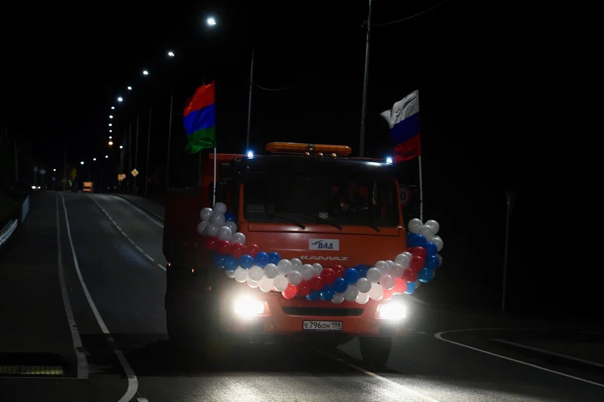 Владимир Путин в режиме телемоста открыл реконструированный участок трассы А-215 в Карелии