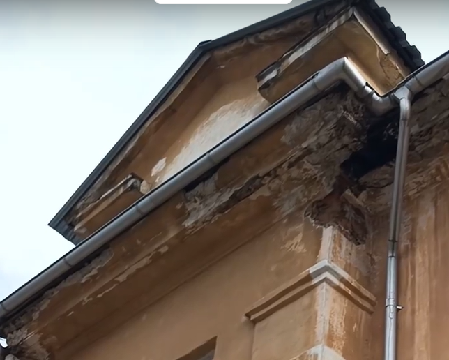 Жалобы на лицей № 40 — и официальный ответ: работы идут, завершатся в октябре