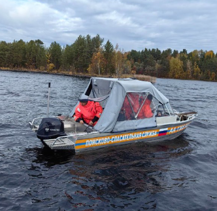 Поиски пропавшего рыбака на Онежском озере продолжаются