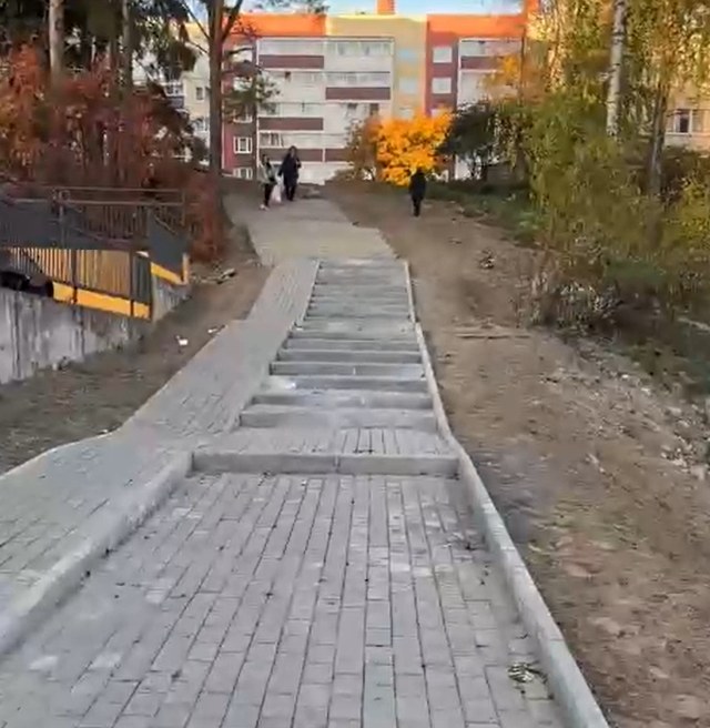 Новая лестница в Беломорском сквере Петрозаводска почти готова