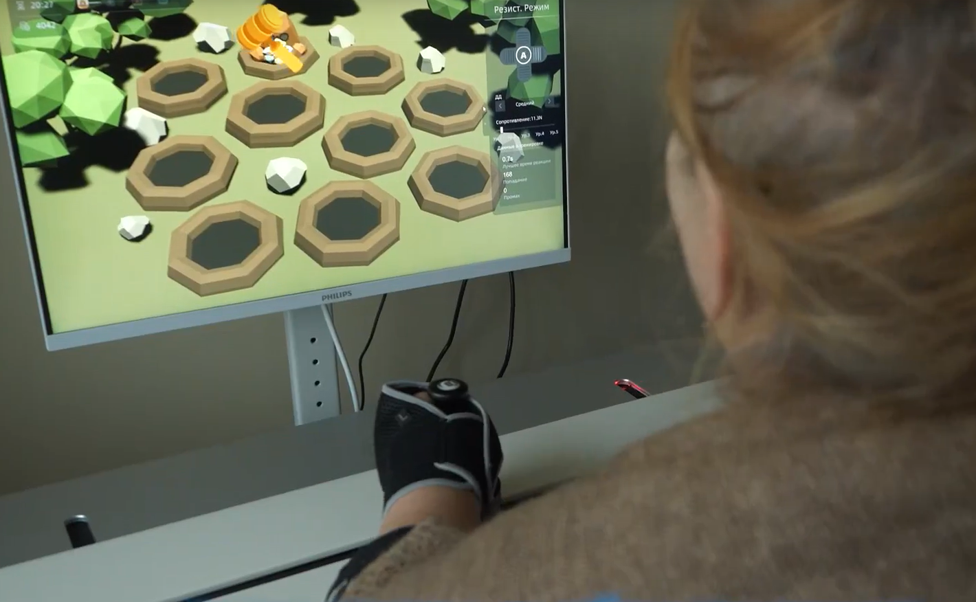 Пациенты с последствиями инсультов реабилитируются на современном оборудовании