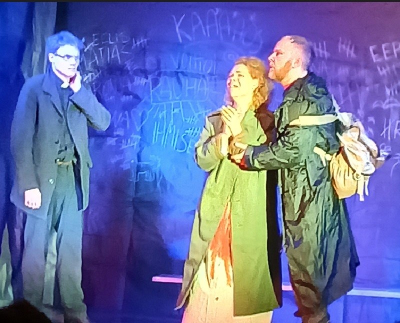 Карельские актеры заняты на главных ролях в петербургской постановке об исчезающем языке Карельские актеры заняты на главных ролях в петербургской постановке об исчезающем языке