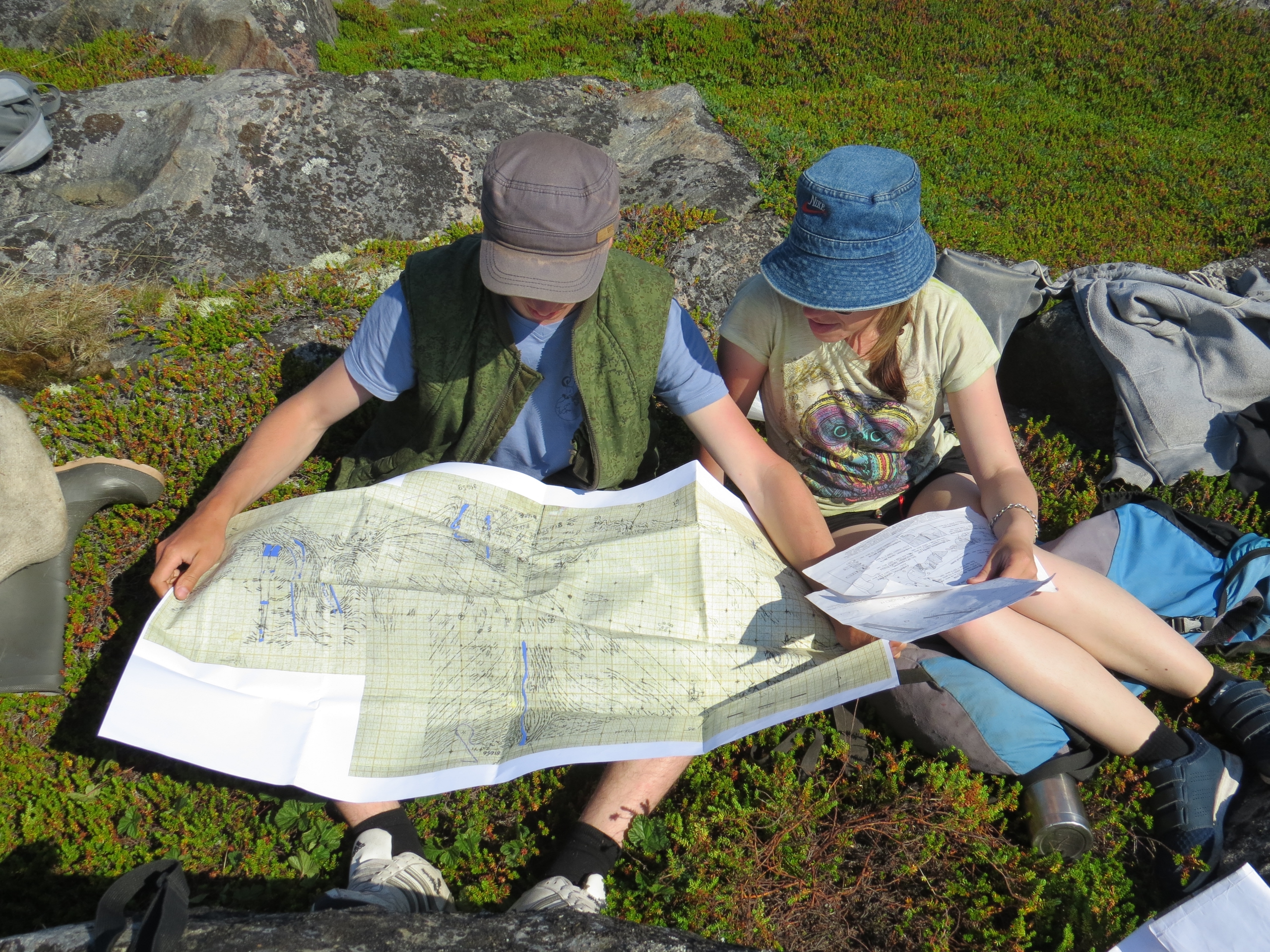 Ученые Карелии изучают древнейшие горные породы Белого моря