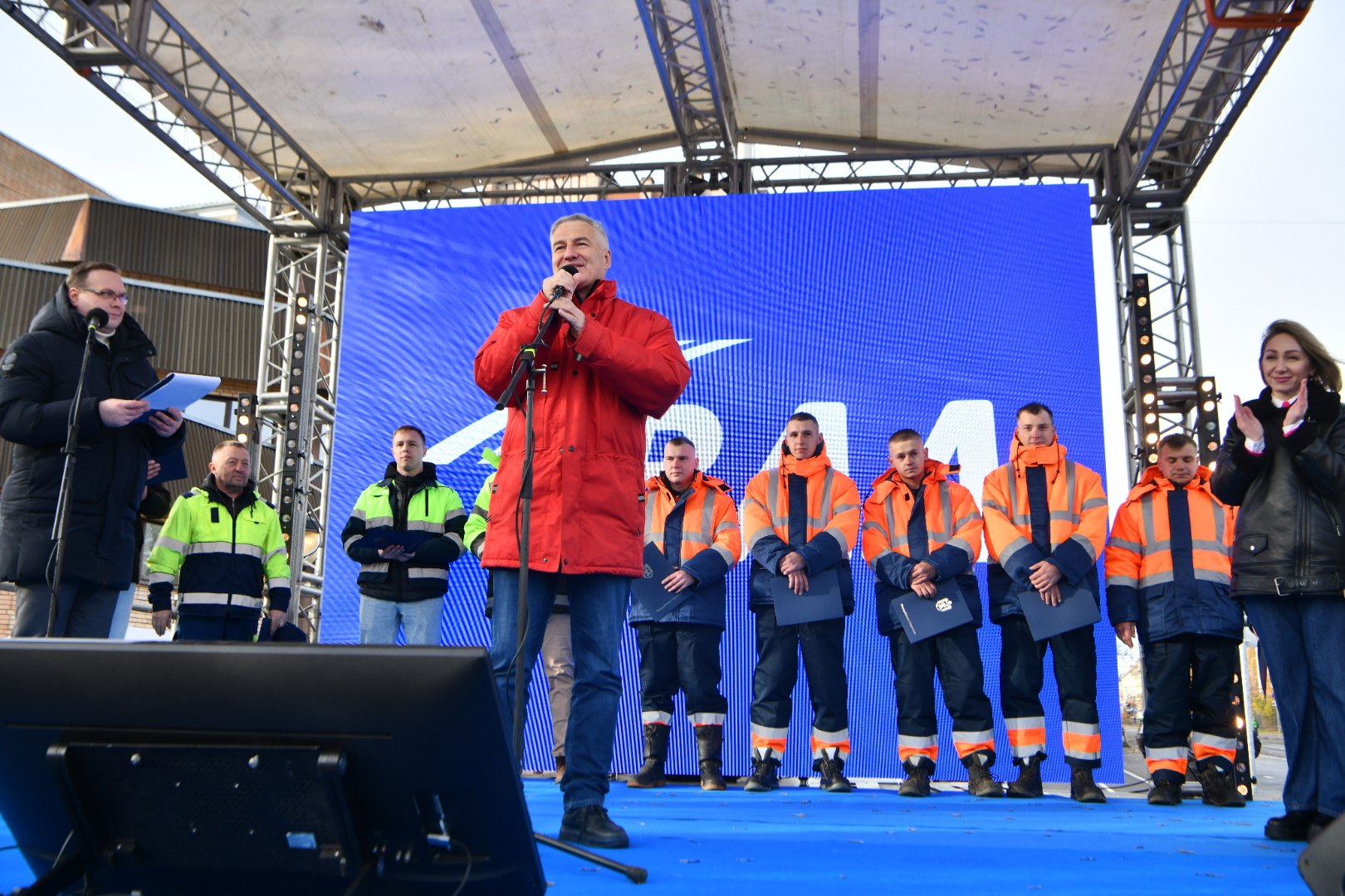 Артур Парфенчиков открыл движение по новому Лобановскому мосту в Петрозаводске