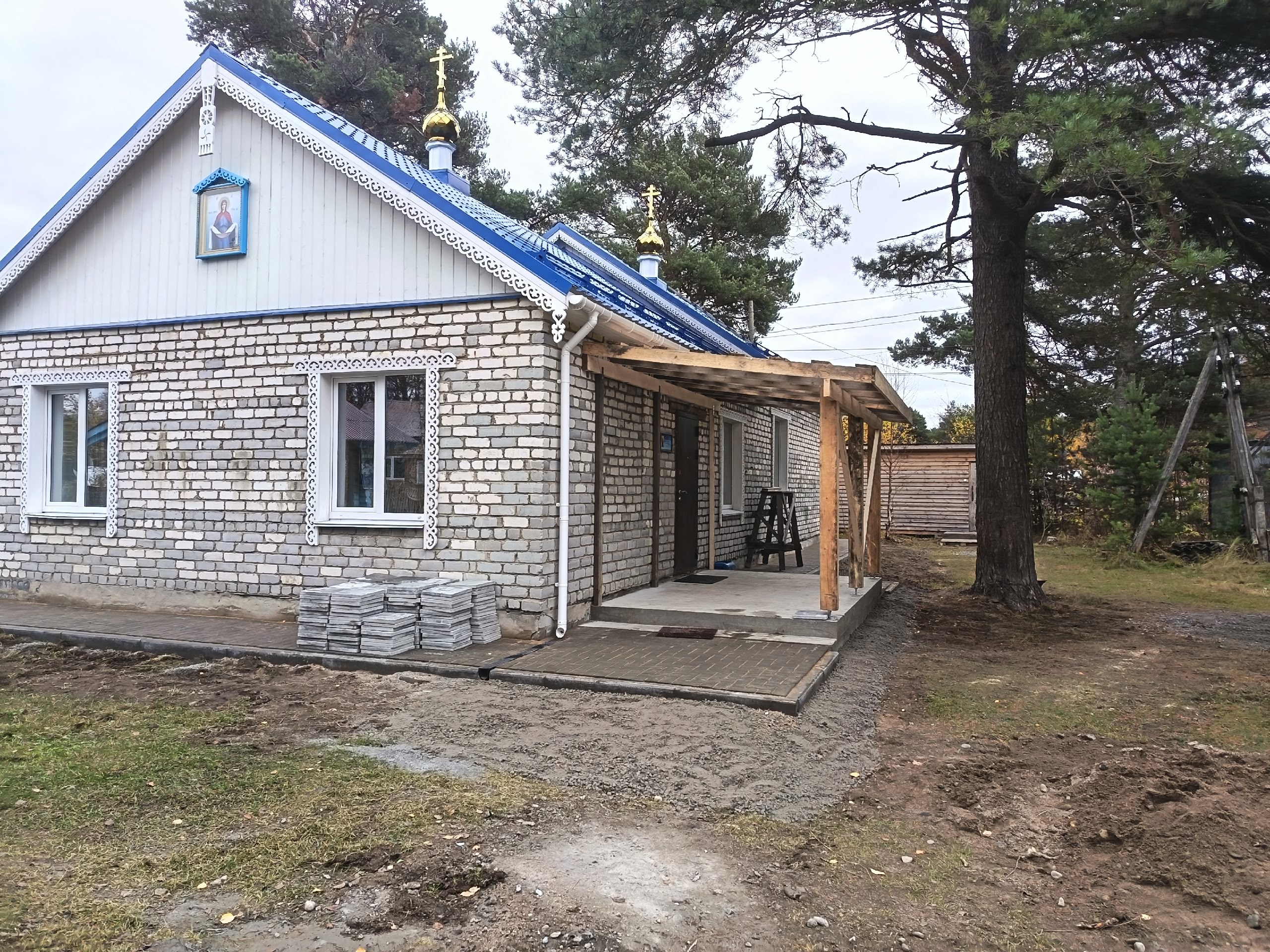 Приводим в порядок мысли и чувства: прихожане провели субботник в карельском селе Челмужи Приводим в порядок мысли и чувства: прихожане провели субботник в карельском селе Челмужи