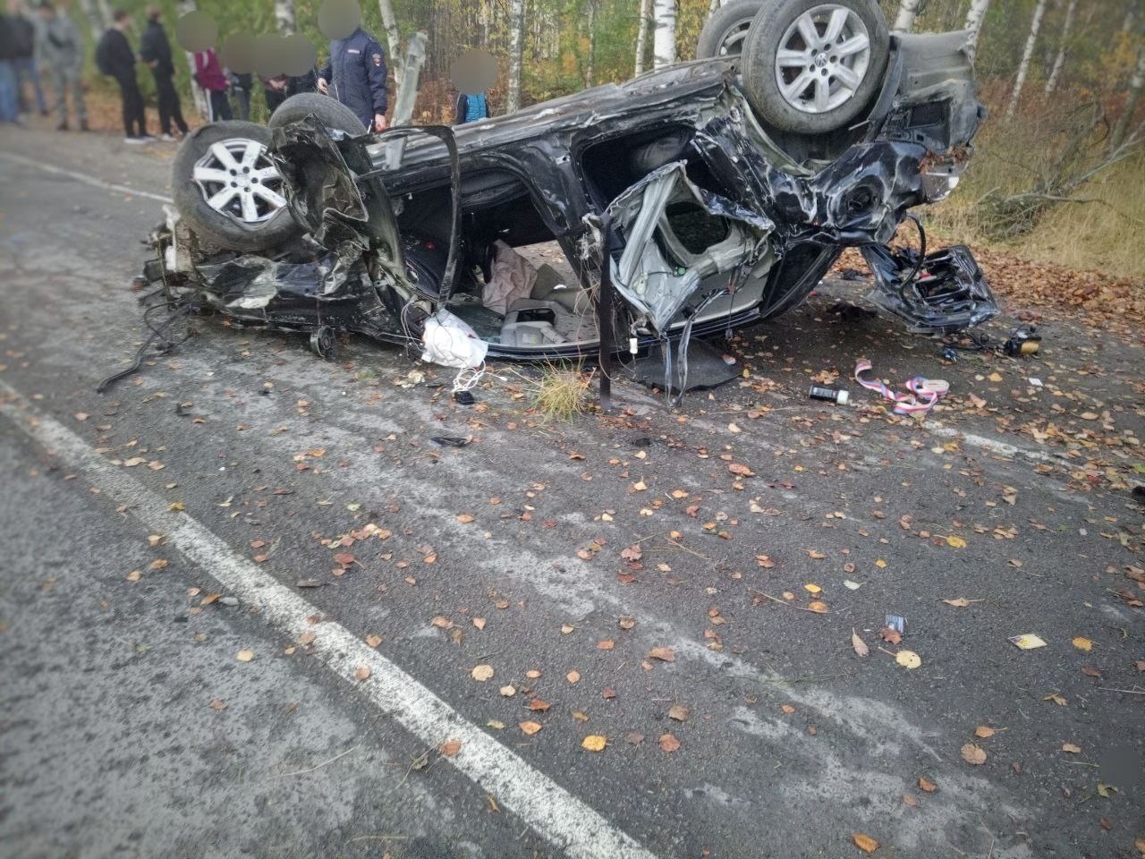 Еще одна трагедия: в Беломорске от травм скончался пассажир перевернувшейся легковушки, двое в больнице, водитель сбежал