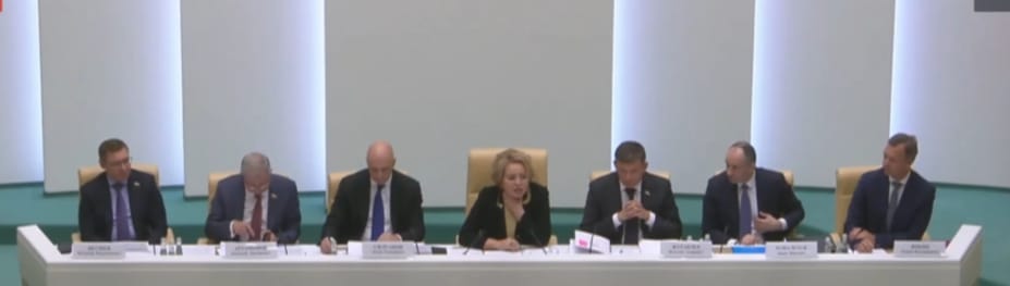 Матвиенко предложила собирать с неработающих по 45 тысяч рублей в год на ОМС